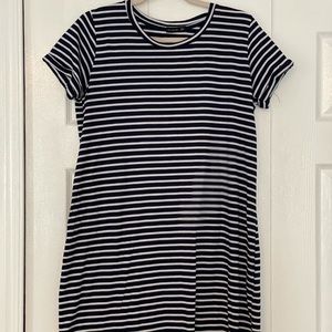 💛 2 for $10 Tshirt dress- cotton on